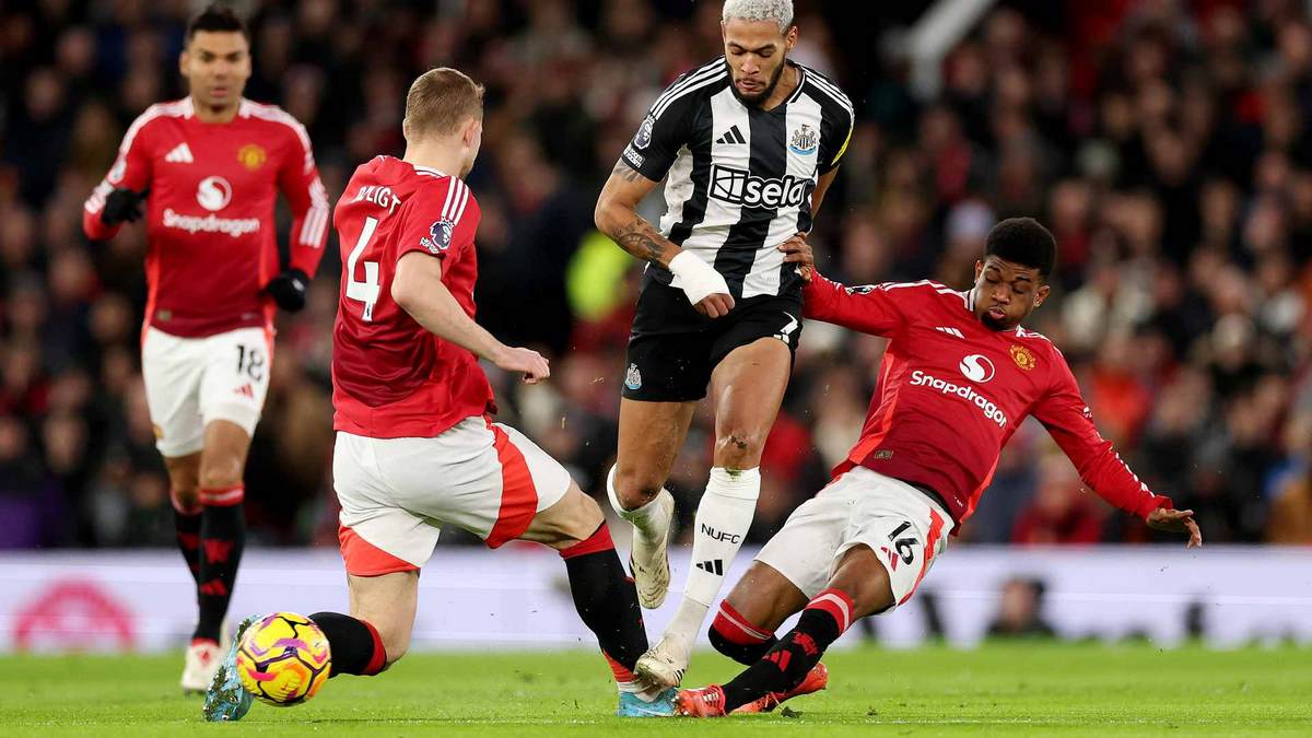 Soi Kèo Manchester United Vs Newcastle 03h00 27/12 - Vòng 18 Ngoại Hạng Anh 3 Dự kiến đội hình hai đội vào ngày 27/12